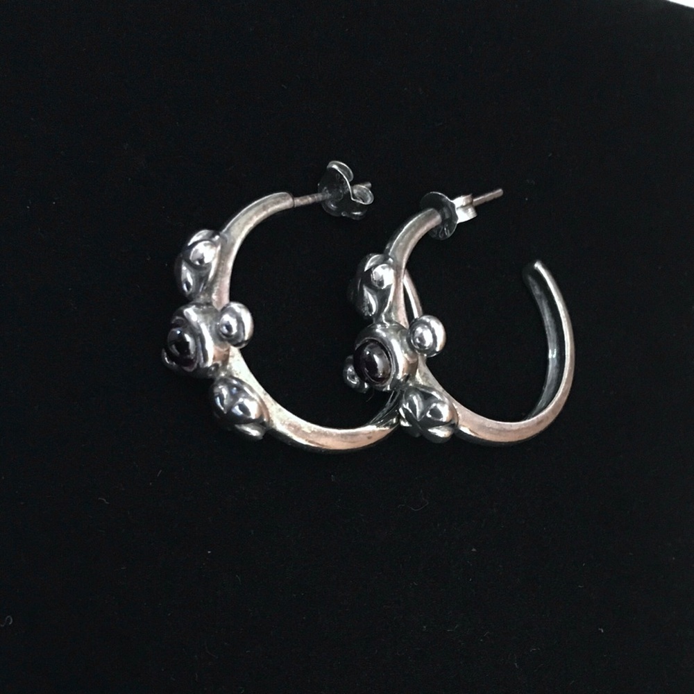 Vintage 90’s Museum Company Sterling Silver/ Garnet Cross Pierced Earring Hoops